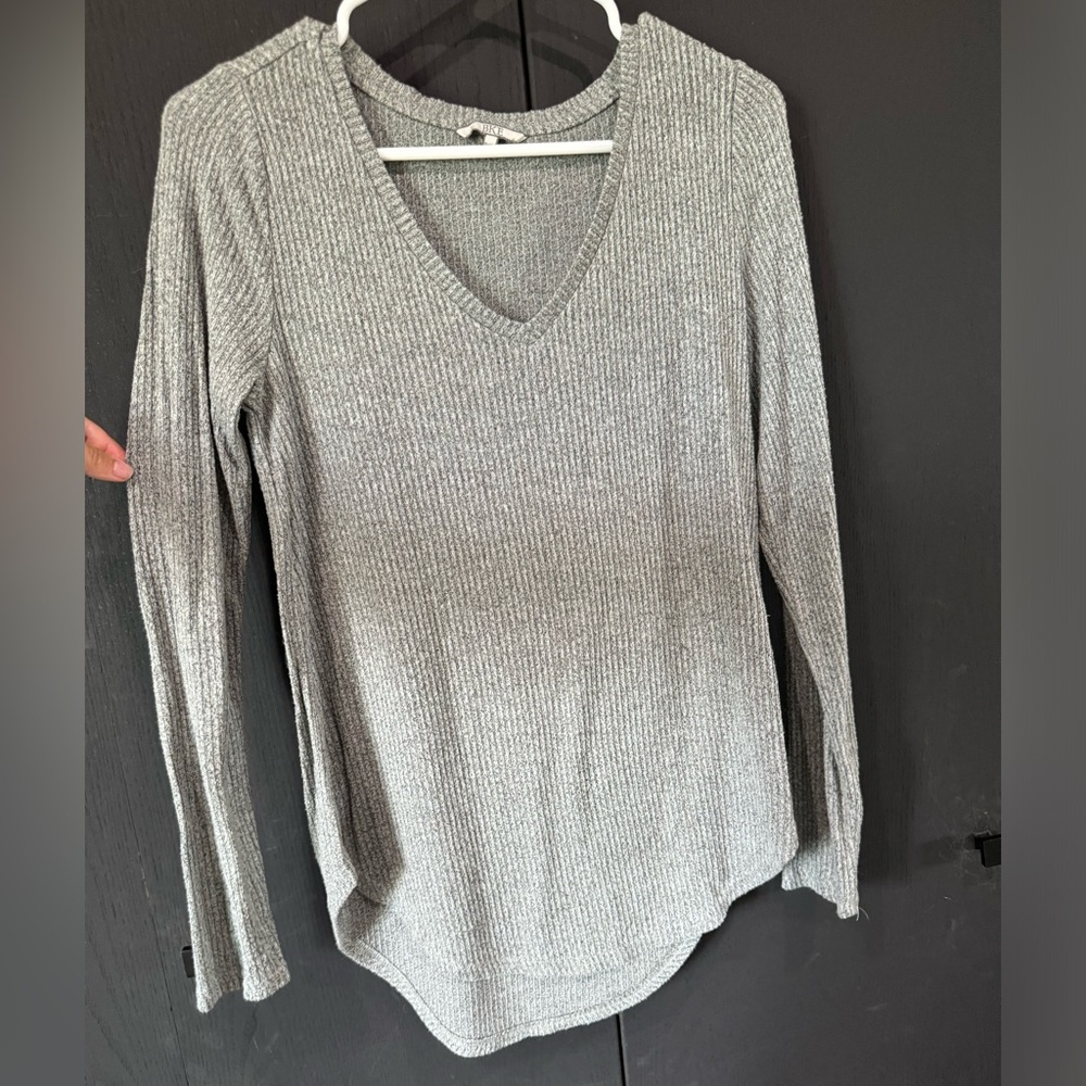 BKE oversized gray long sleeve blouse - size XS